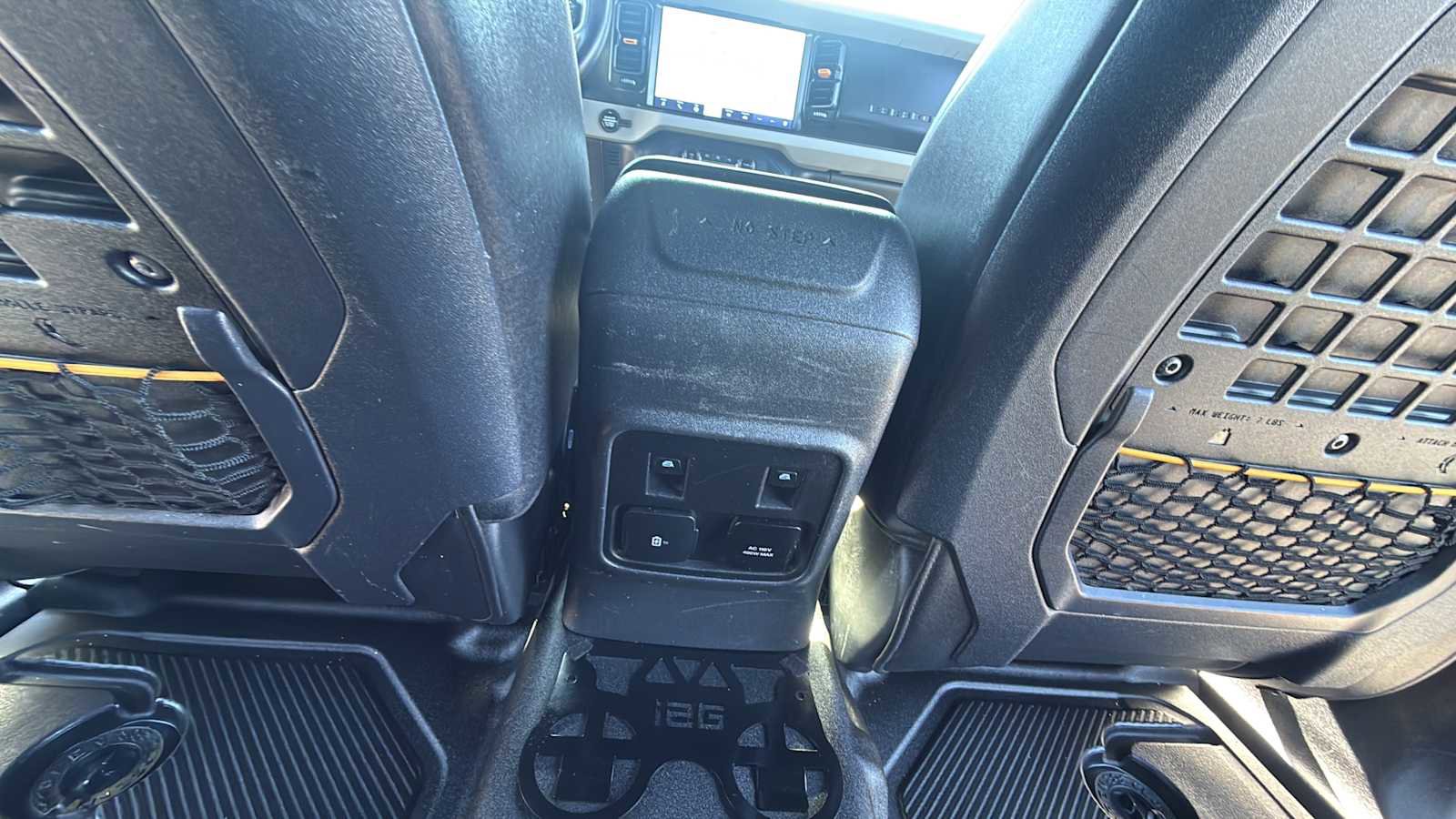 Used 2023 Ford Bronco Badlands image 36