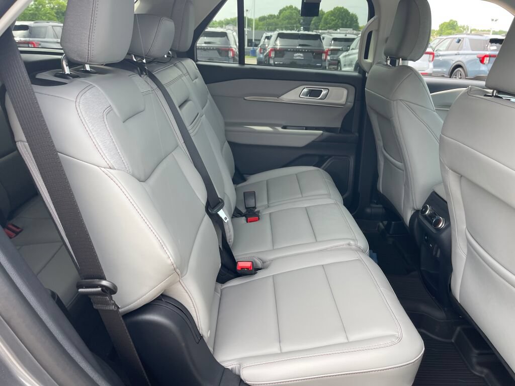 New 2026 Ford Explorer Active w/ Active Comfort Package AWD/4WD image 23