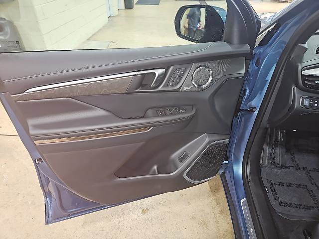 New 2026 Buick Enclave Avenir w/ Super Cruise Package image 10