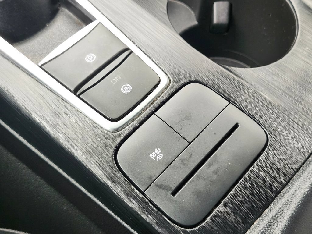Used 2023 Ford Escape ST-Line Select AWD/4WD image 26