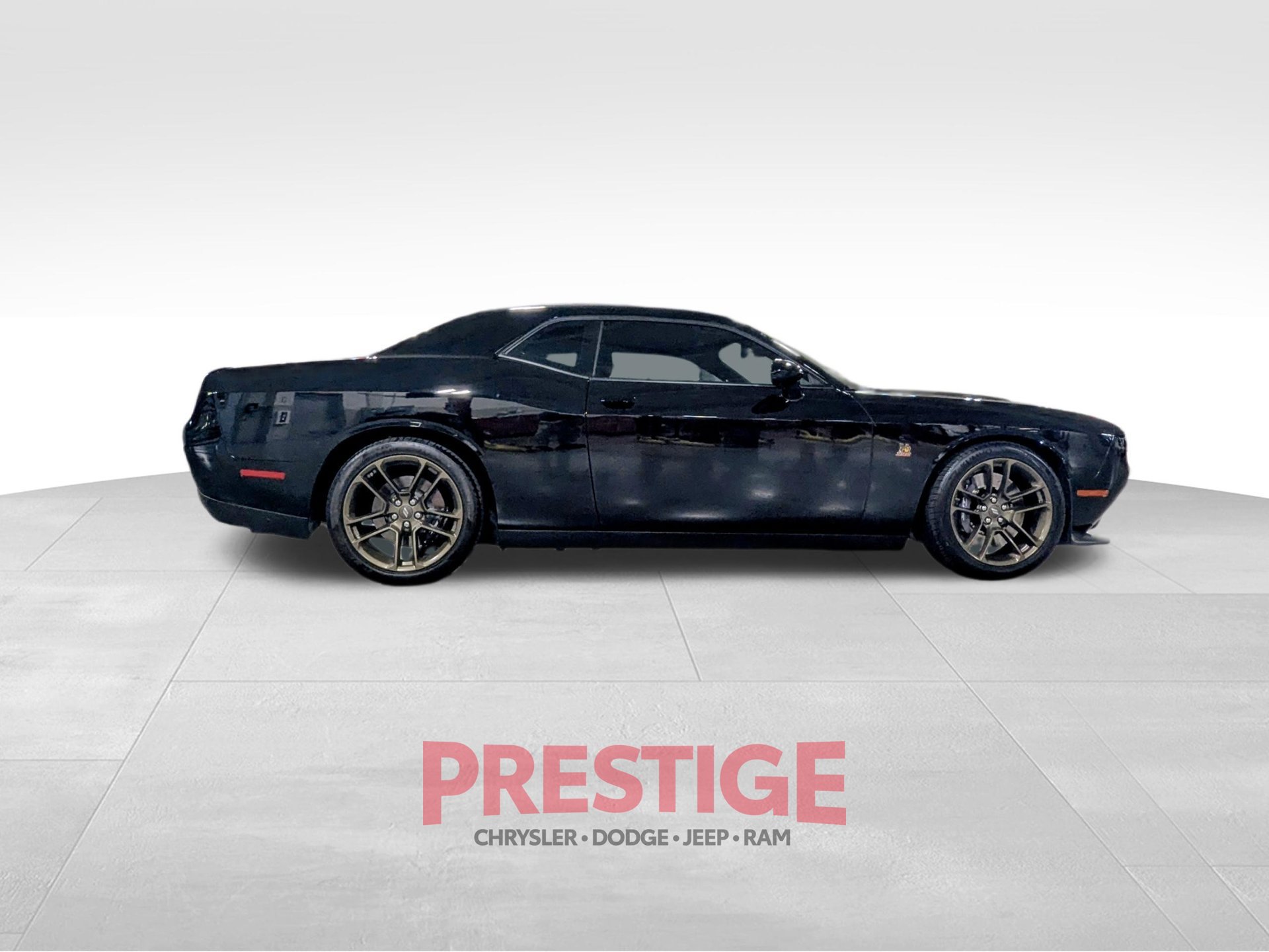 Used 2022 Dodge Challenger R/T Scat Pack w/ Dynamics Package RWD image 6