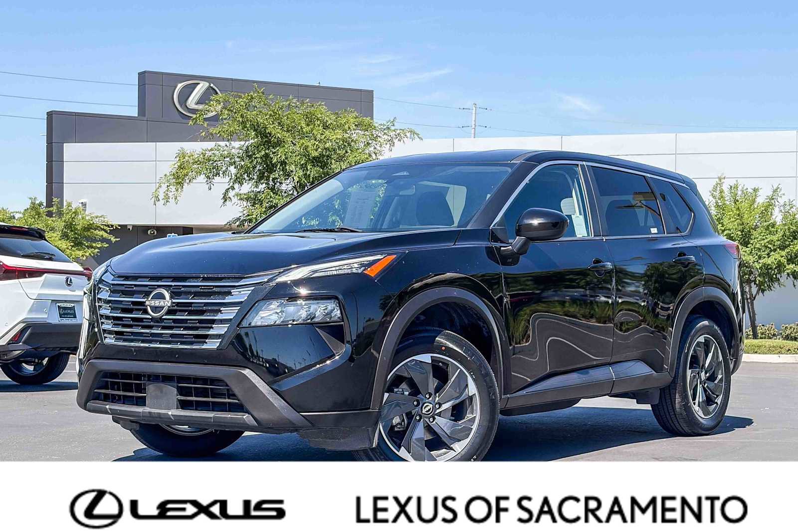 Used 2024 Nissan Rogue SV