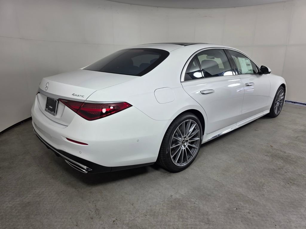 New 2026 Mercedes-Benz S 500 4MATIC image 4
