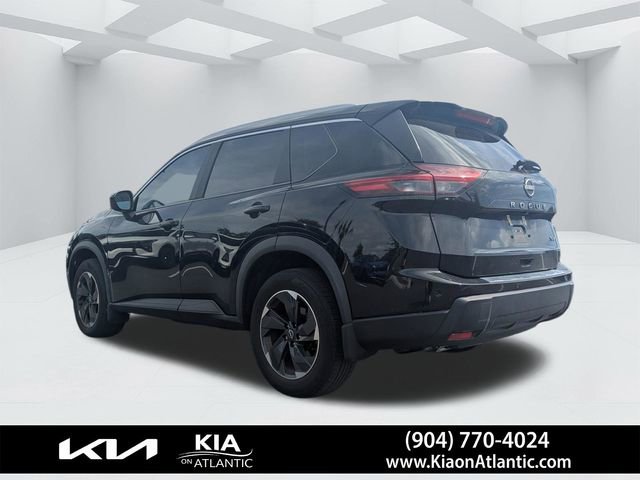 Used 2024 Nissan Rogue SV w/ SV Premium Package FWD image 5