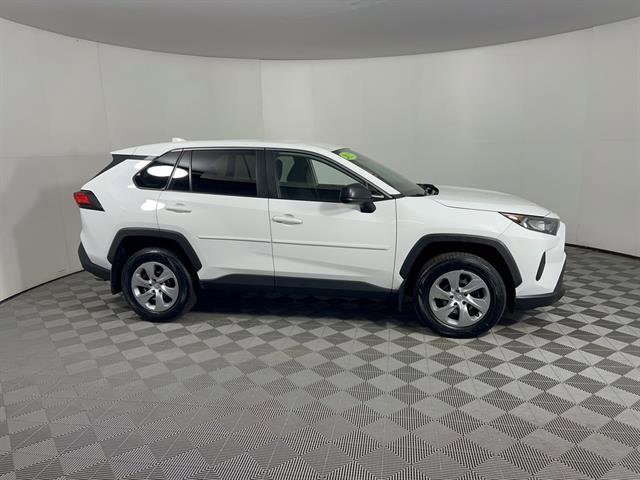 Certified 2022 Toyota RAV4 LE image 10