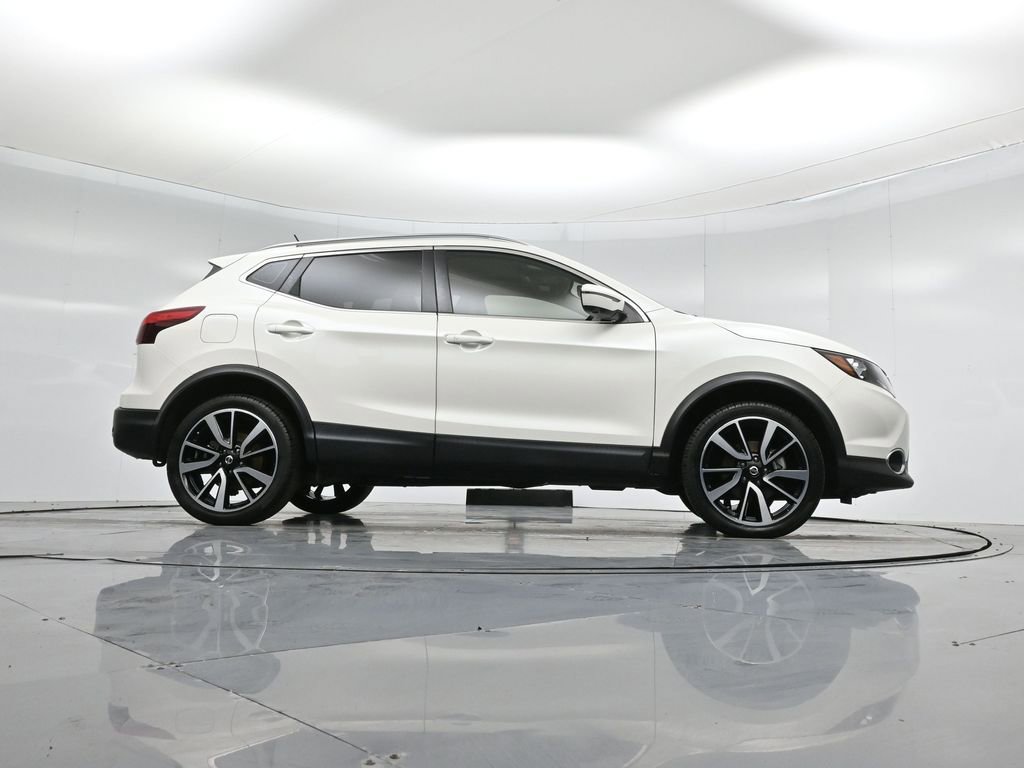 Used 2019 Nissan Rogue Sport SL w/ Premium Package image 48