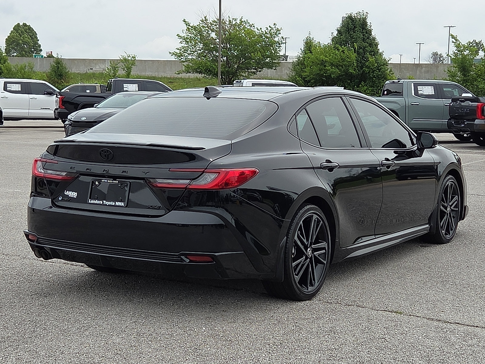Used 2026 Toyota Camry XSE w/ Premium Package FWD image 5