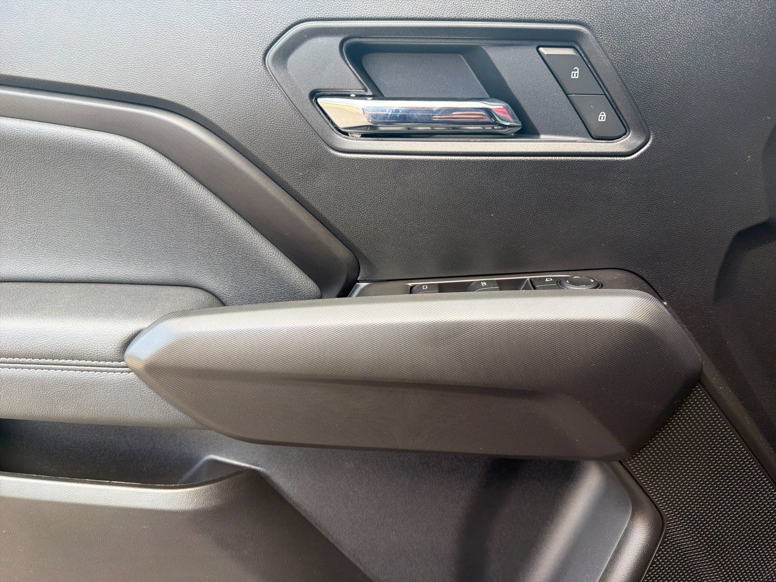 New 2026 GMC Canyon Elevation w/ Convenience Package RWD image 10