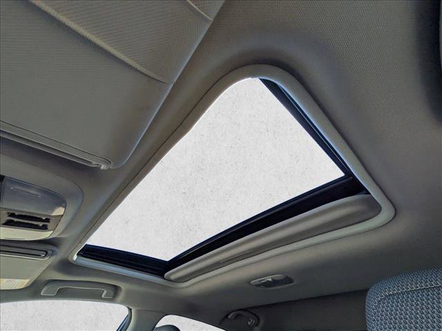 Used 2024 Subaru Crosstrek 2.0i Premium image 16