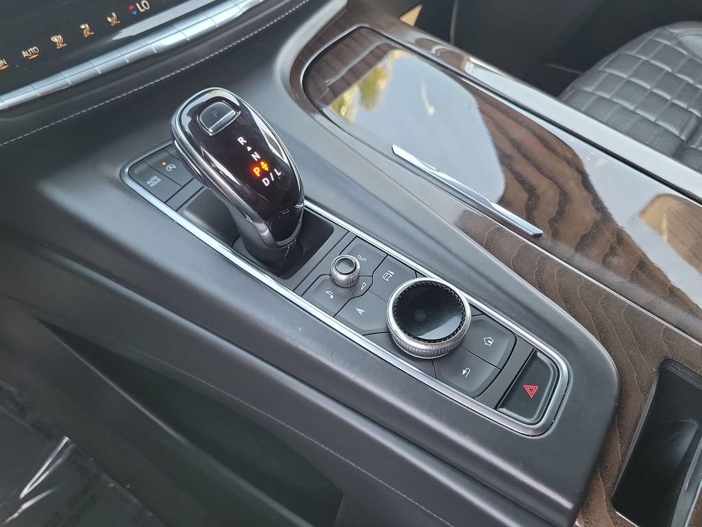 Certified 2023 Cadillac Escalade ESV Sport Platinum w/ LPO, ONYX Package AWD/4WD image 15