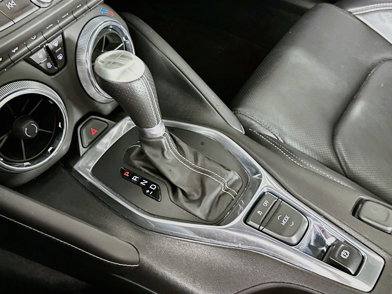 Used 2016 Chevrolet Camaro SS RWD image 18