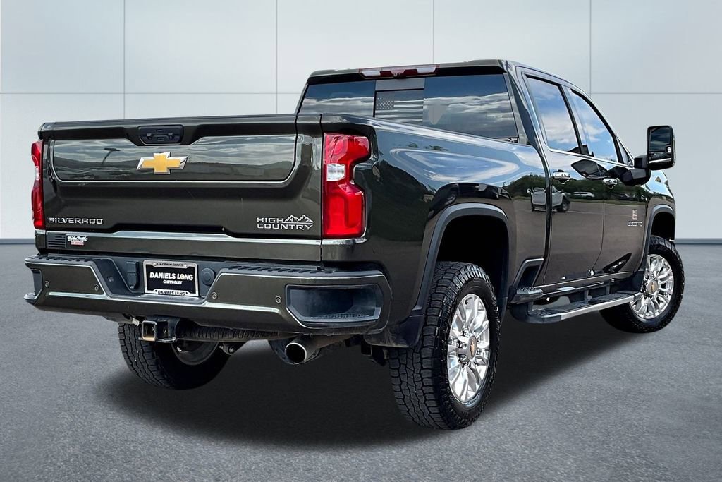 Used 2022 Chevrolet Silverado 3500 High Country w/ Technology Package image 2
