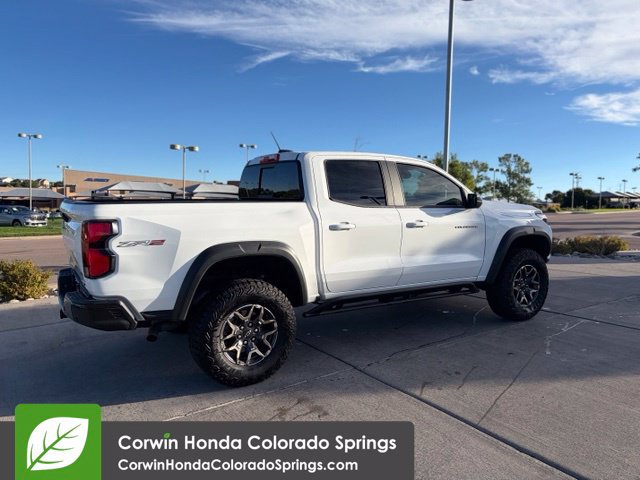 Used 2025 Chevrolet Colorado ZR2 w/ Technology Package AWD/4WD image 14