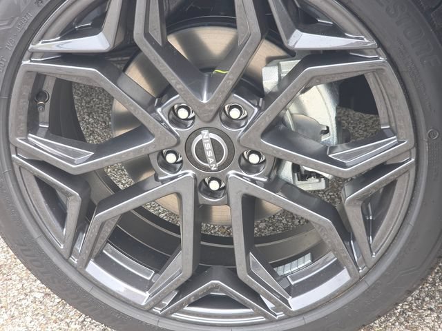 New 2026 Nissan Kicks SR AWD/4WD image 9