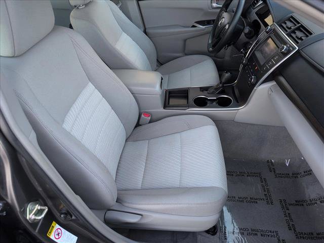 Used 2017 Toyota Camry LE image 20