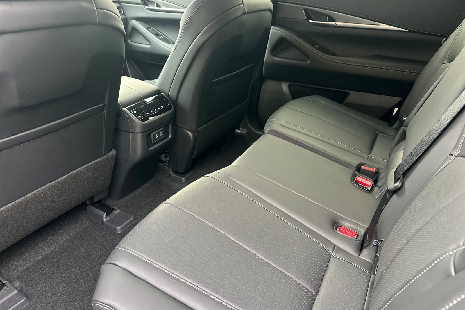 New 2026 INFINITI QX60 Pure w/ Cargo Package image 12