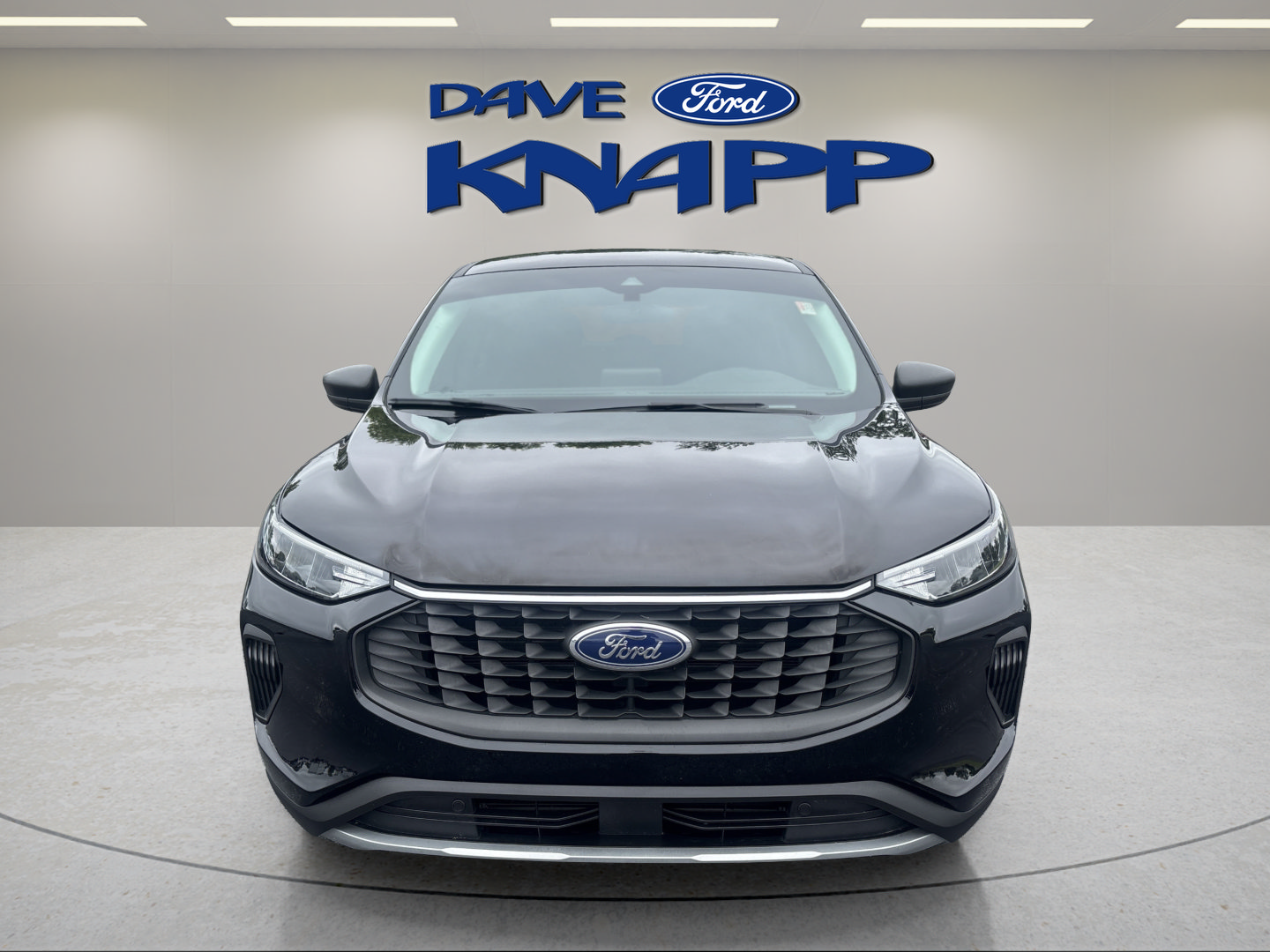 Used 2023 Ford Escape Active w/ Cold Weather Package FWD image 2