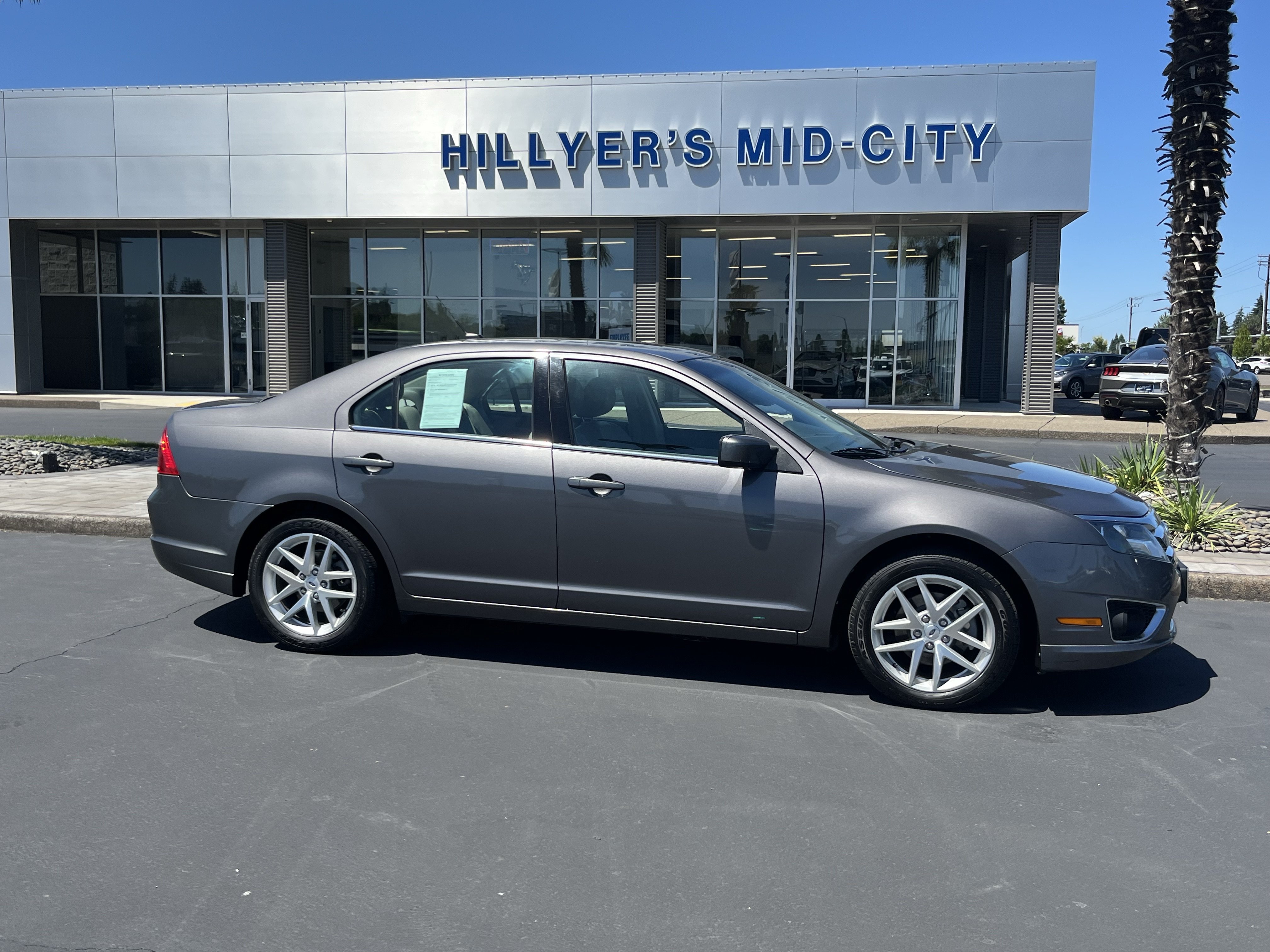 Used 2011 Ford Fusion SEL w/ 301A Rapid Spec Order Code FWD image 2