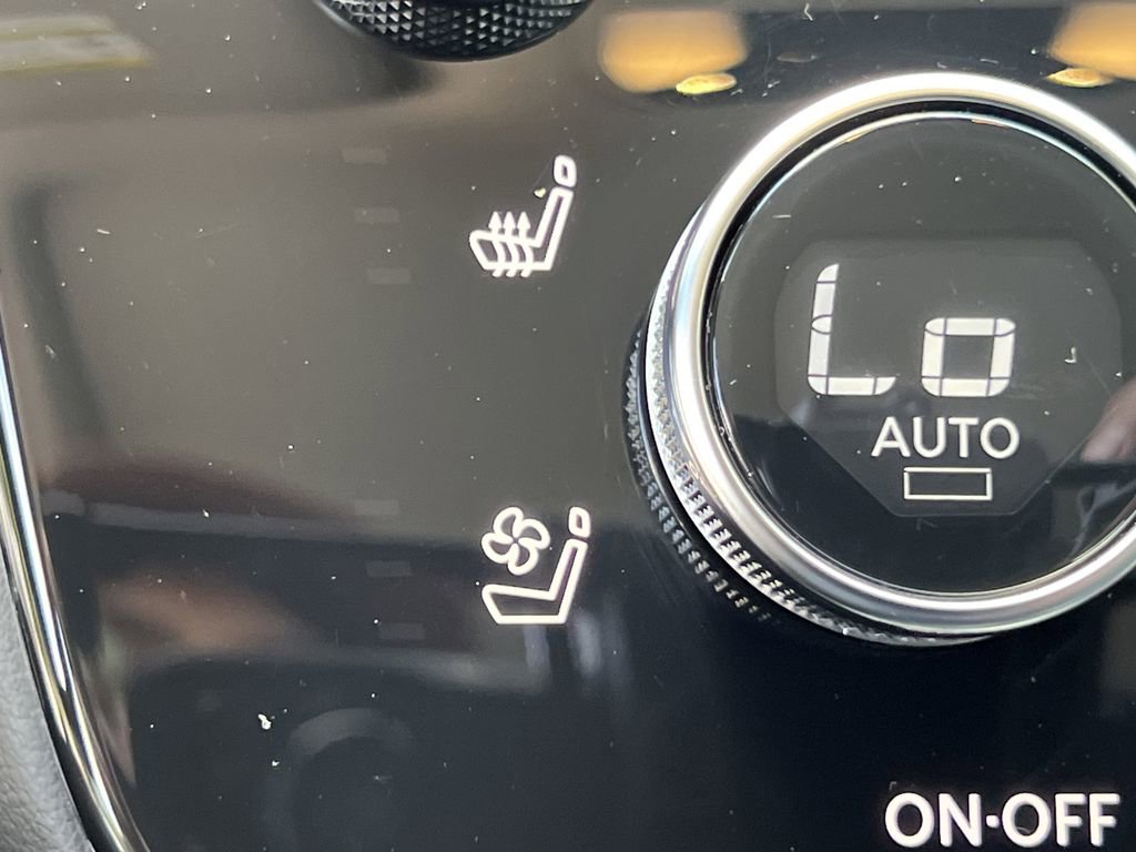Used 2025 INFINITI QX60 Luxe FWD image 28