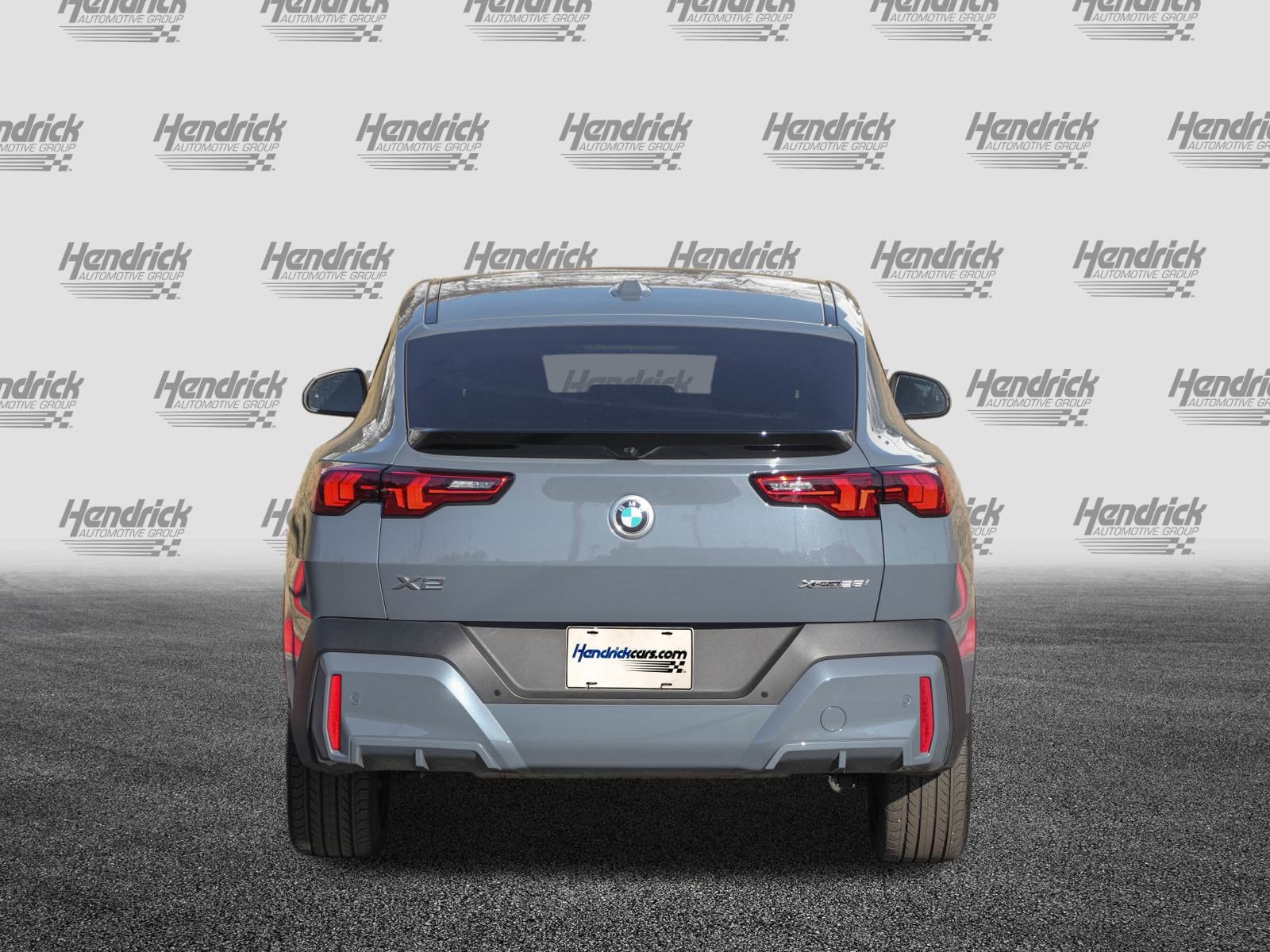 Certified 2025 BMW X2 xDrive28i image 8