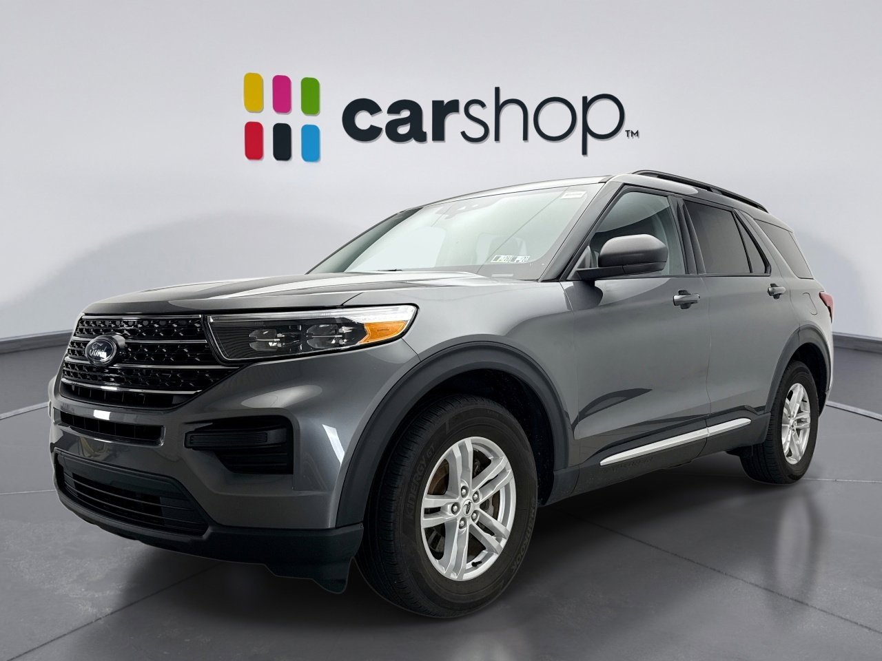 Used 2023 Ford Explorer XLT image 1