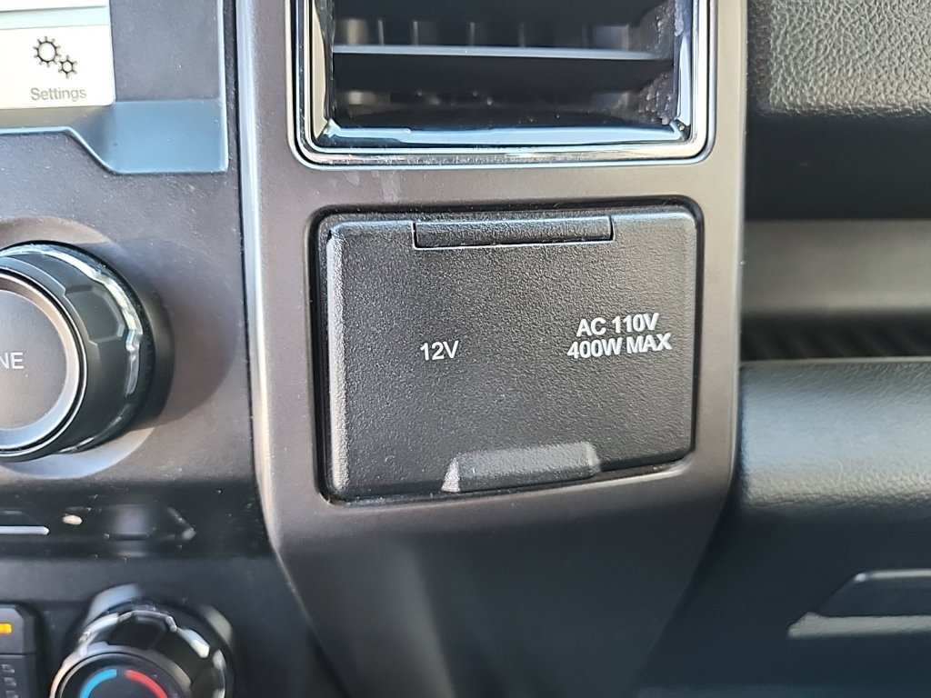 Used 2018 Ford F150 XLT w/ Equipment Group 302A Luxury AWD/4WD image 22