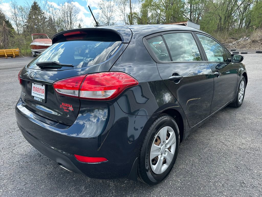 Used 2017 Kia Forte LX FWD image 12