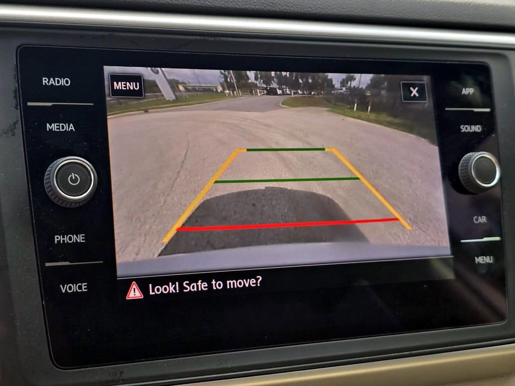 Used 2020 Volkswagen Atlas SE w/ Towing Package FWD image 23