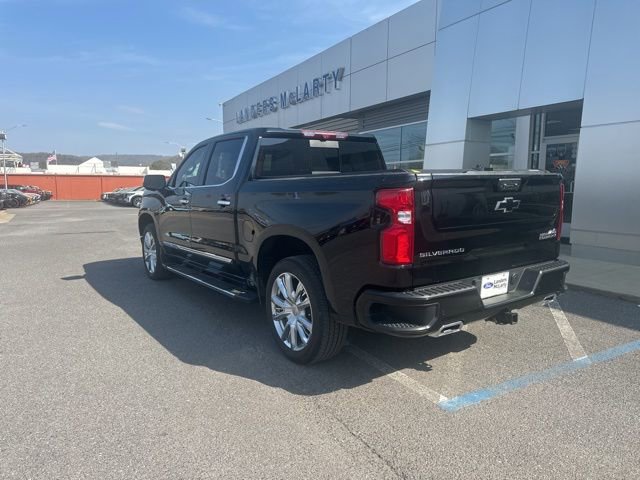 Used 2023 Chevrolet Silverado 1500 High Country w/ Technology Package image 7