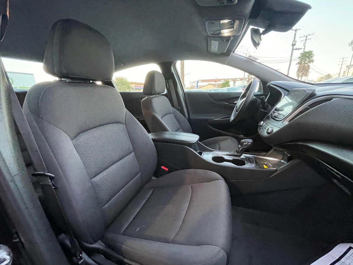 Used 2023 Chevrolet Malibu LT FWD image 13