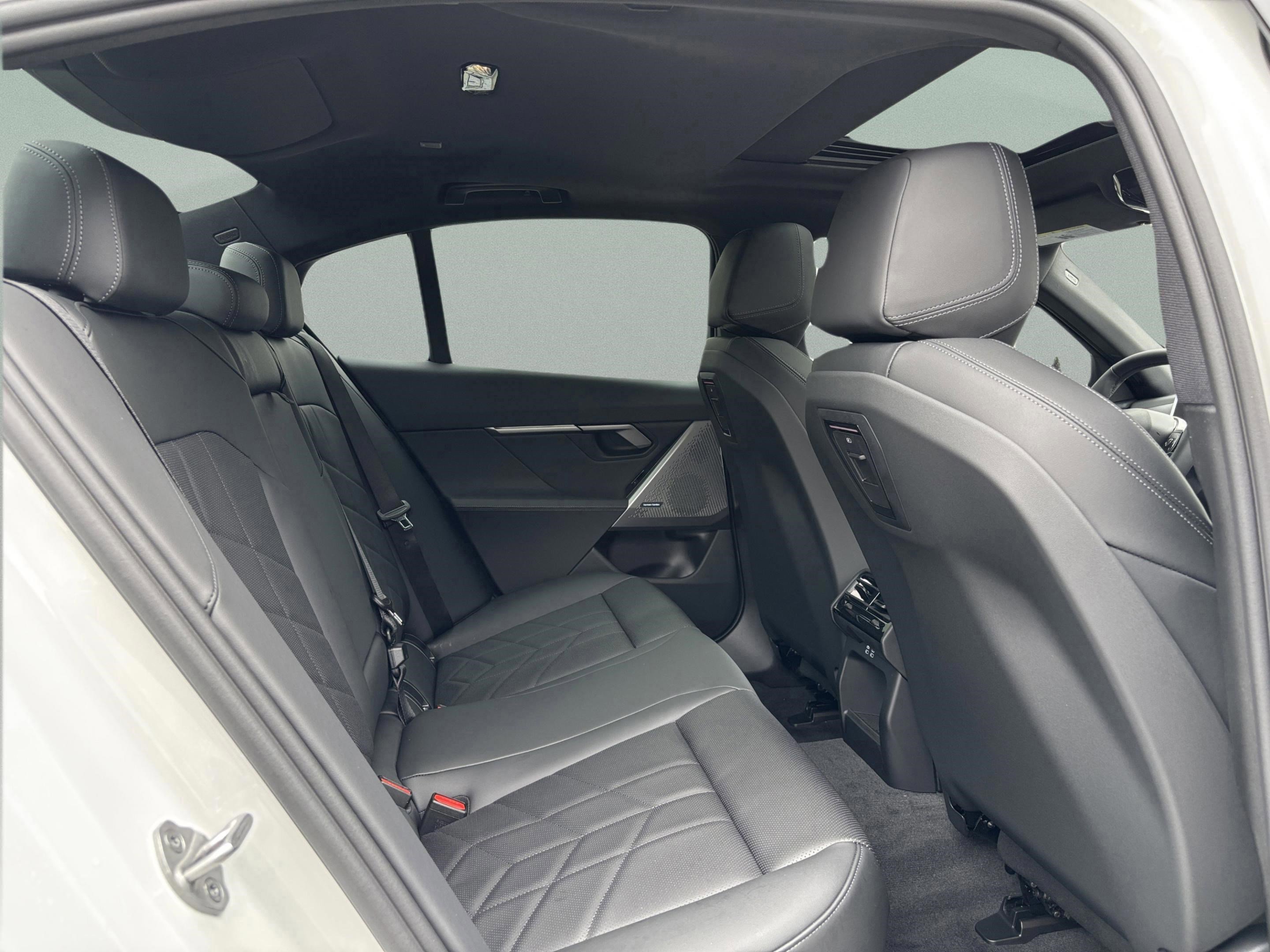 Used 2026 BMW 530i image 19