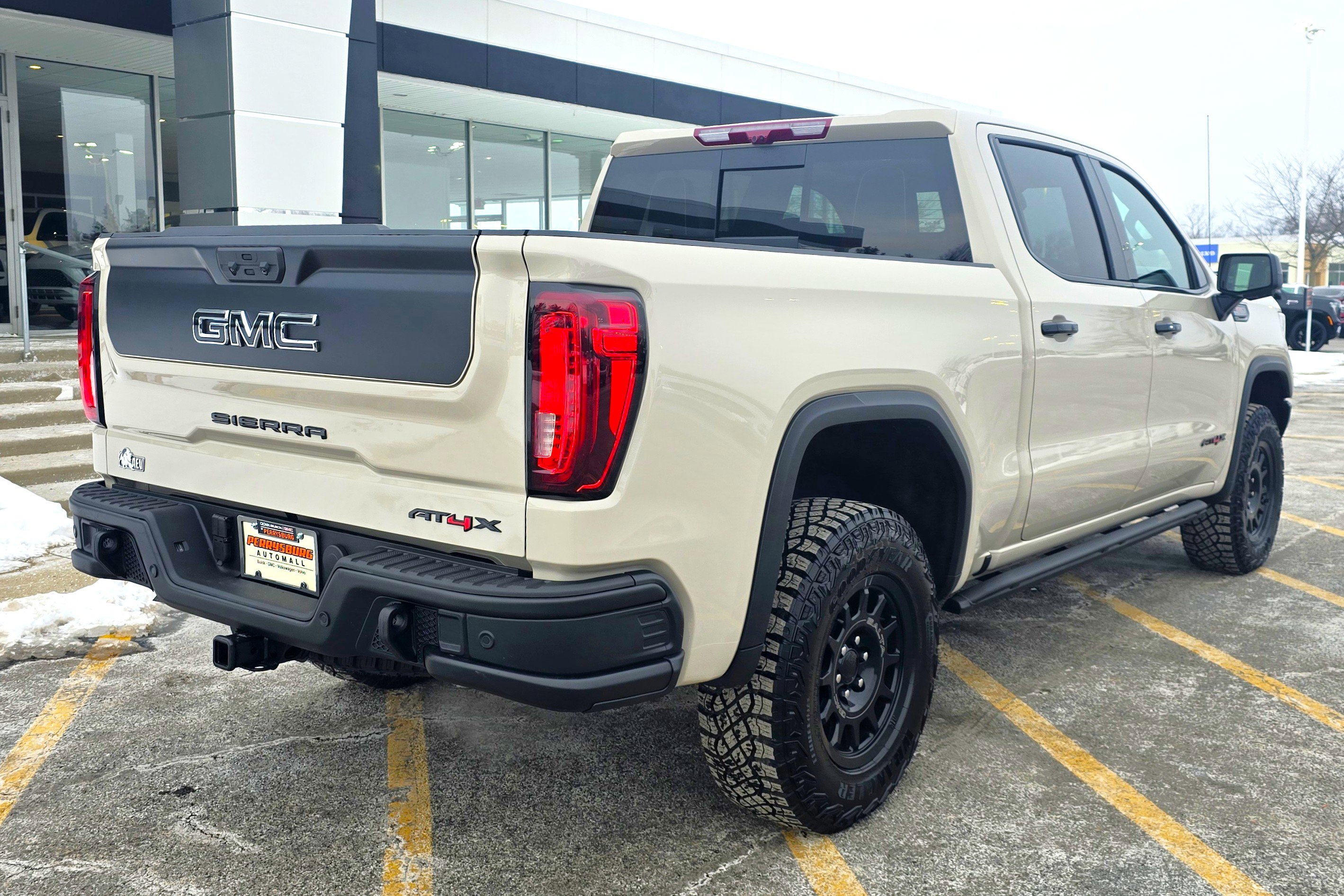 New 2026 GMC Sierra 1500 AT4X w/ AT4X AEV Edition image 9