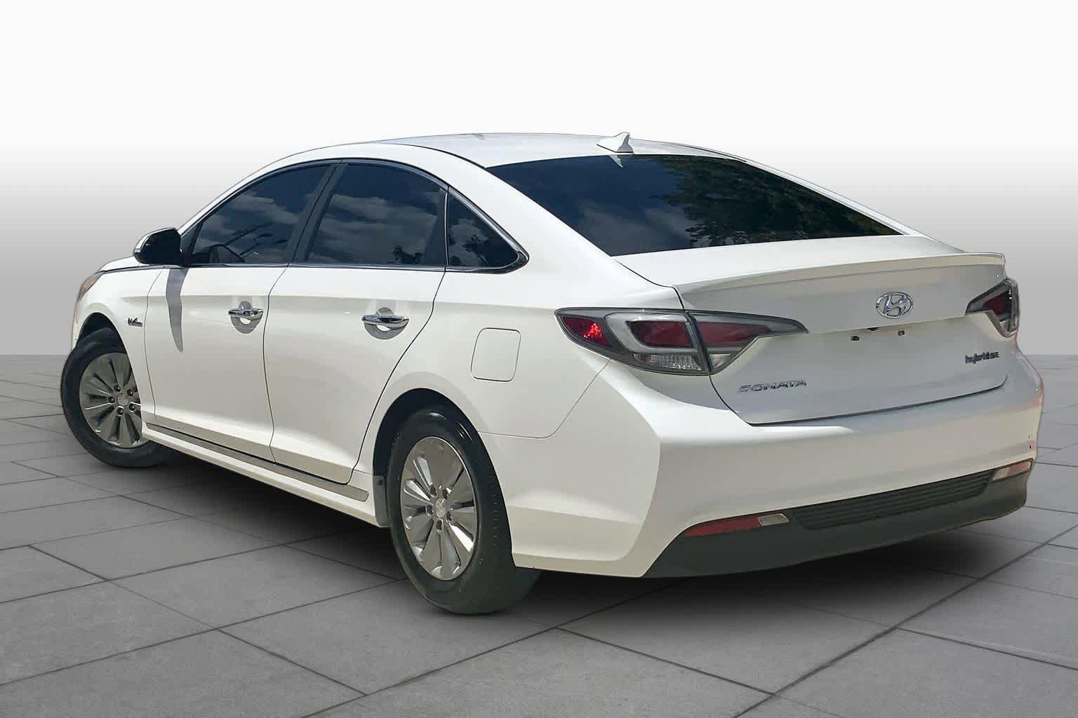 Used 2016 Hyundai Sonata SE FWD image 12