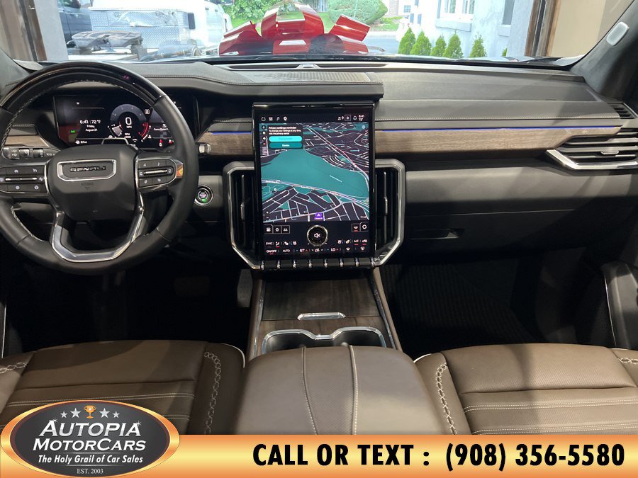 Used 2026 GMC Acadia Denali Ultimate FWD image 32
