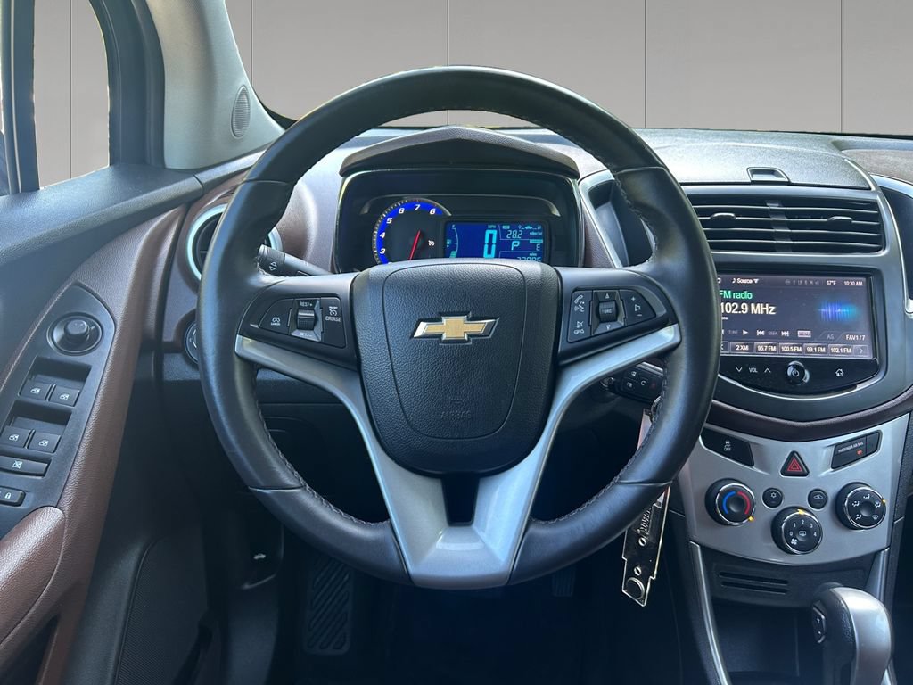 Used 2016 Chevrolet Trax LT w/ LT Convenience Package AWD/4WD image 13