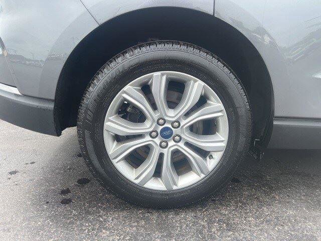 Used 2022 Ford Edge Titanium image 22