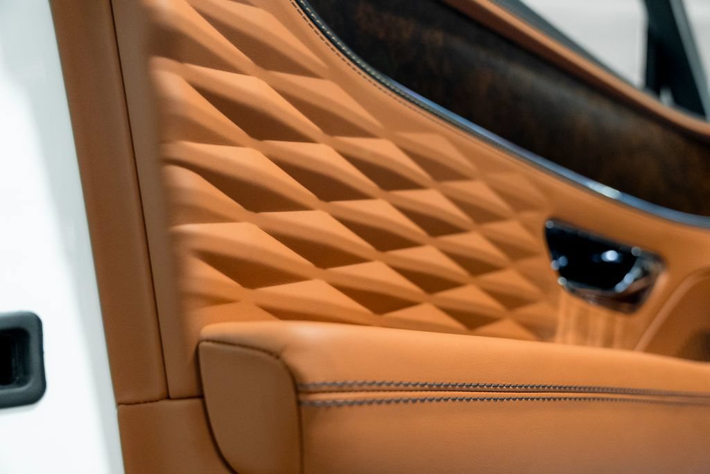 Used 2023 Bentley Flying Spur W12 AWD/4WD image 37
