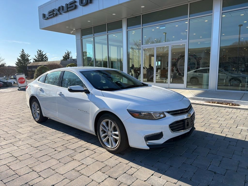 Used 2018 Chevrolet Malibu LT image 4