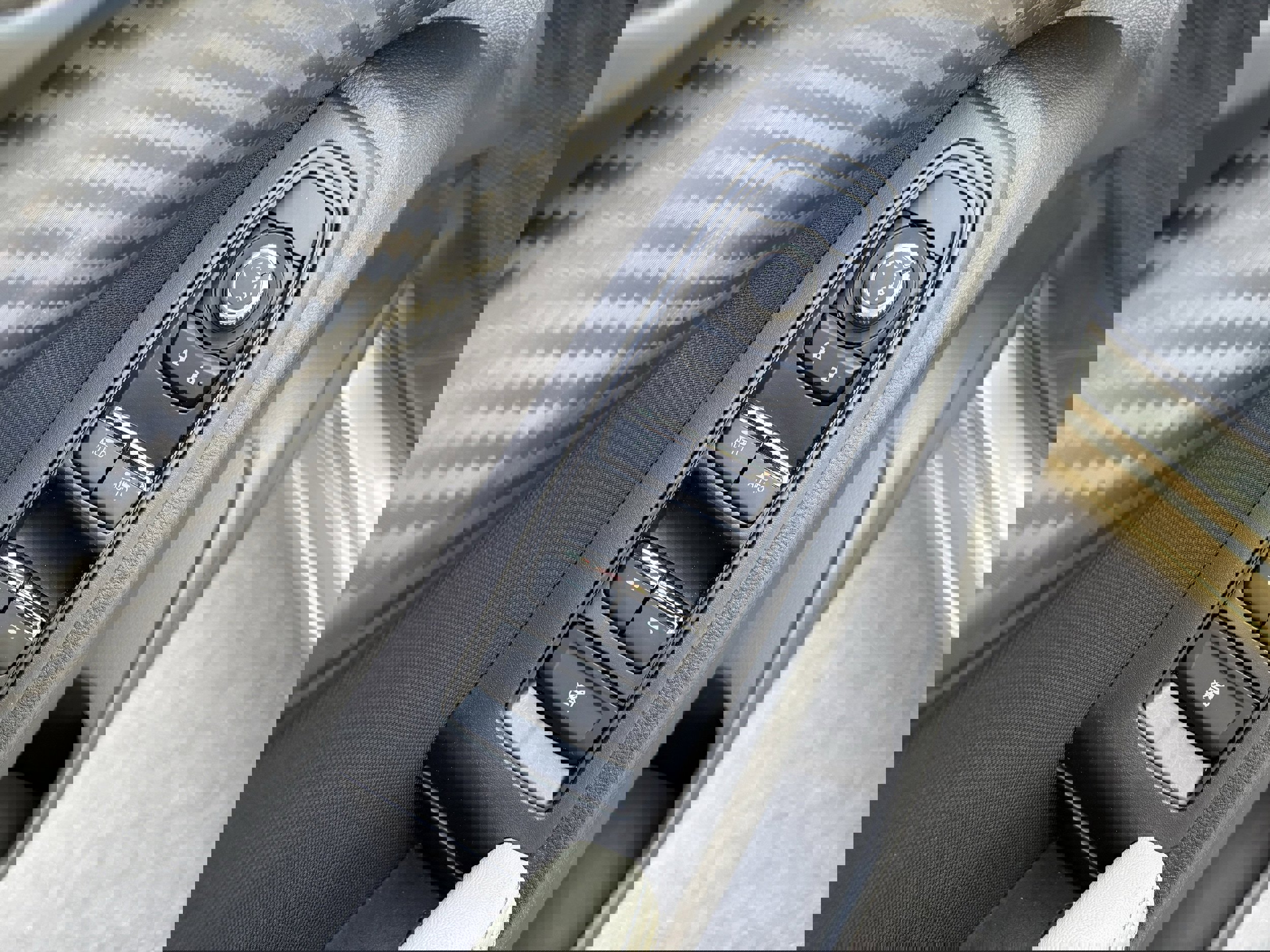 Used 2025 Subaru Ascent Premium image 25