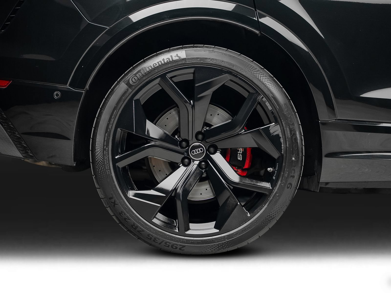 Used 2024 Audi RS Q8 AWD/4WD image 30
