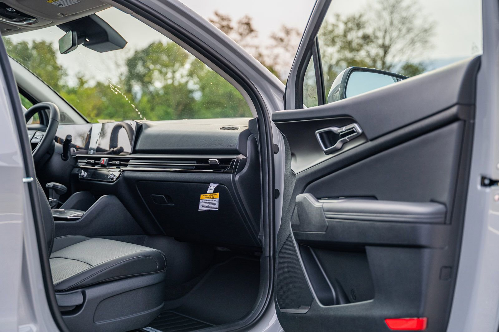 New 2026 Kia Sportage EX w/ EX Panorama Roof Package image 8