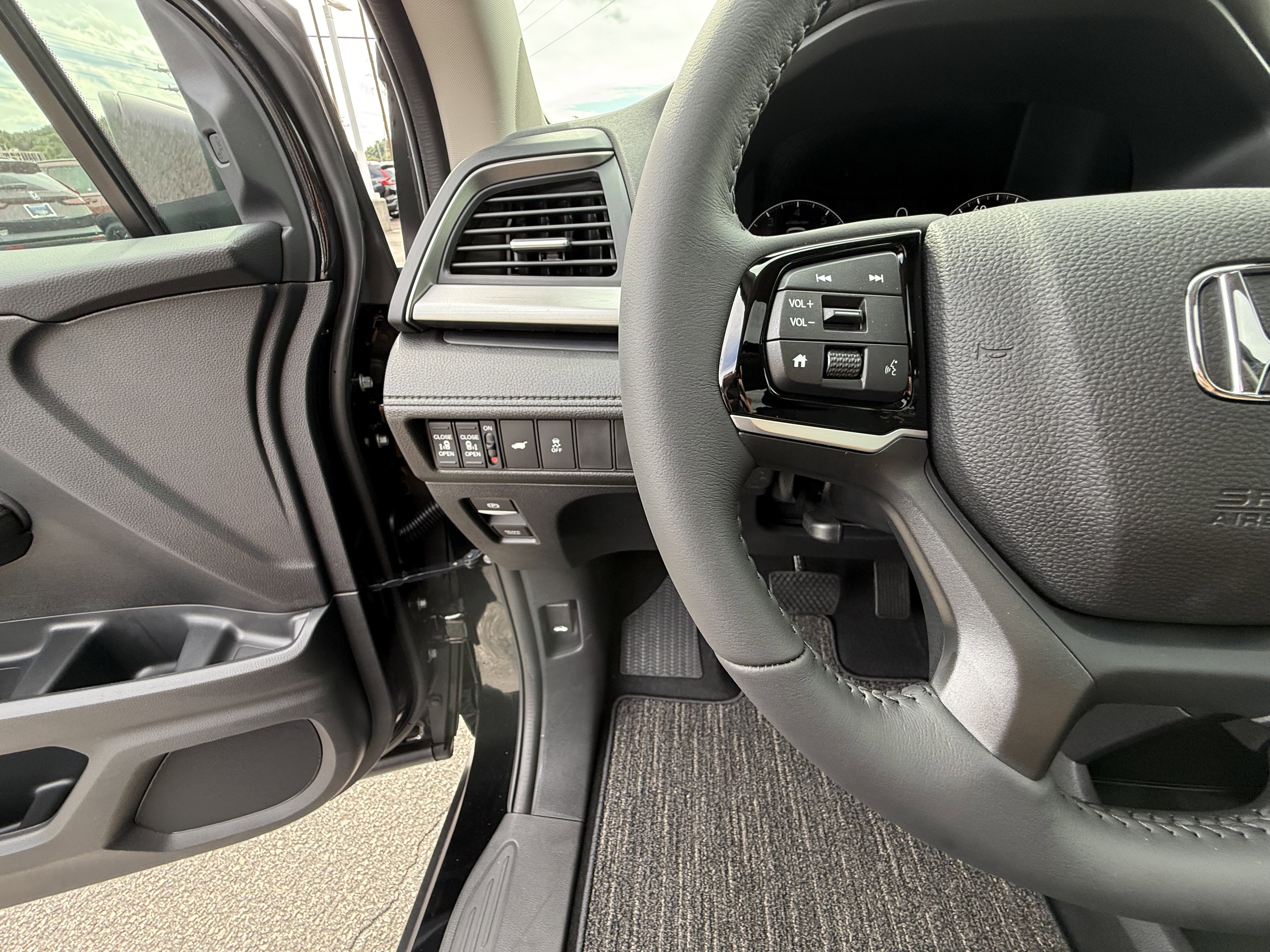 New 2026 Honda Odyssey EX-L image 25