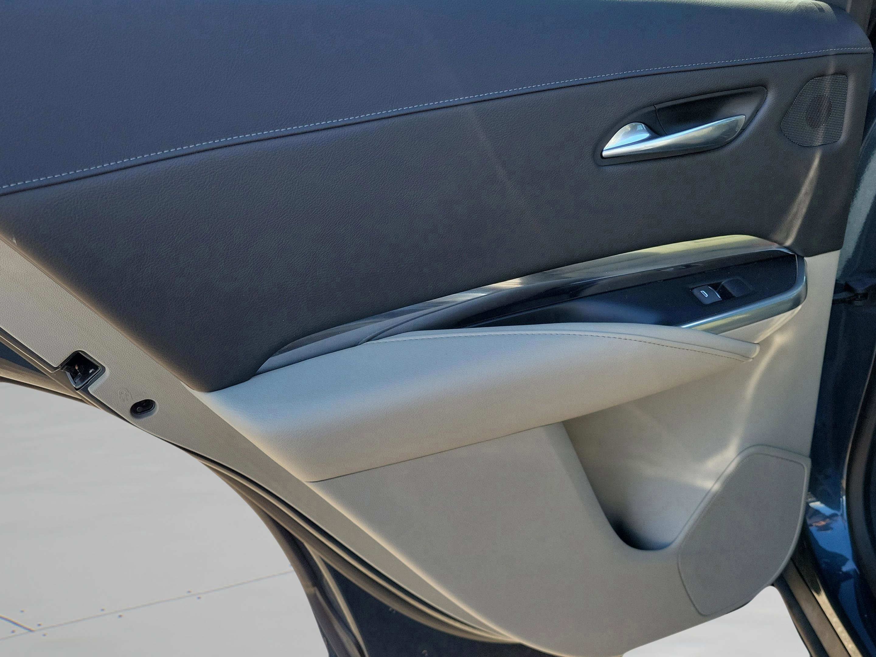 Used 2019 Cadillac XT4 Luxury image 25