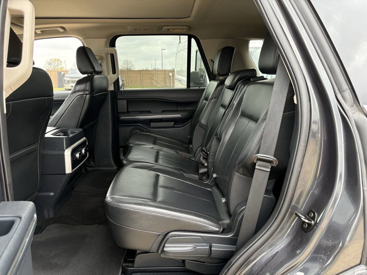 Certified 2022 Ford Expedition XLT image 26