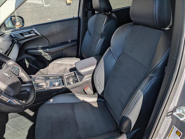 Used 2024 Mitsubishi Outlander SE image 26