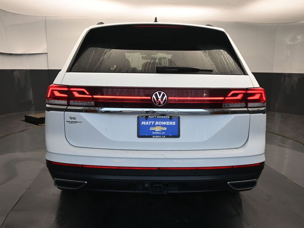 Used 2024 Volkswagen Atlas SE w/ Panoramic Sunroof Package image 10