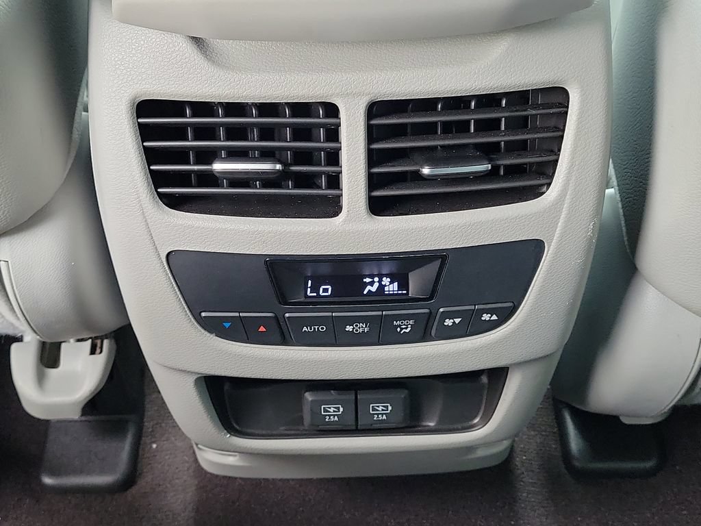 Used 2020 Acura MDX w/ Technology Package FWD image 12