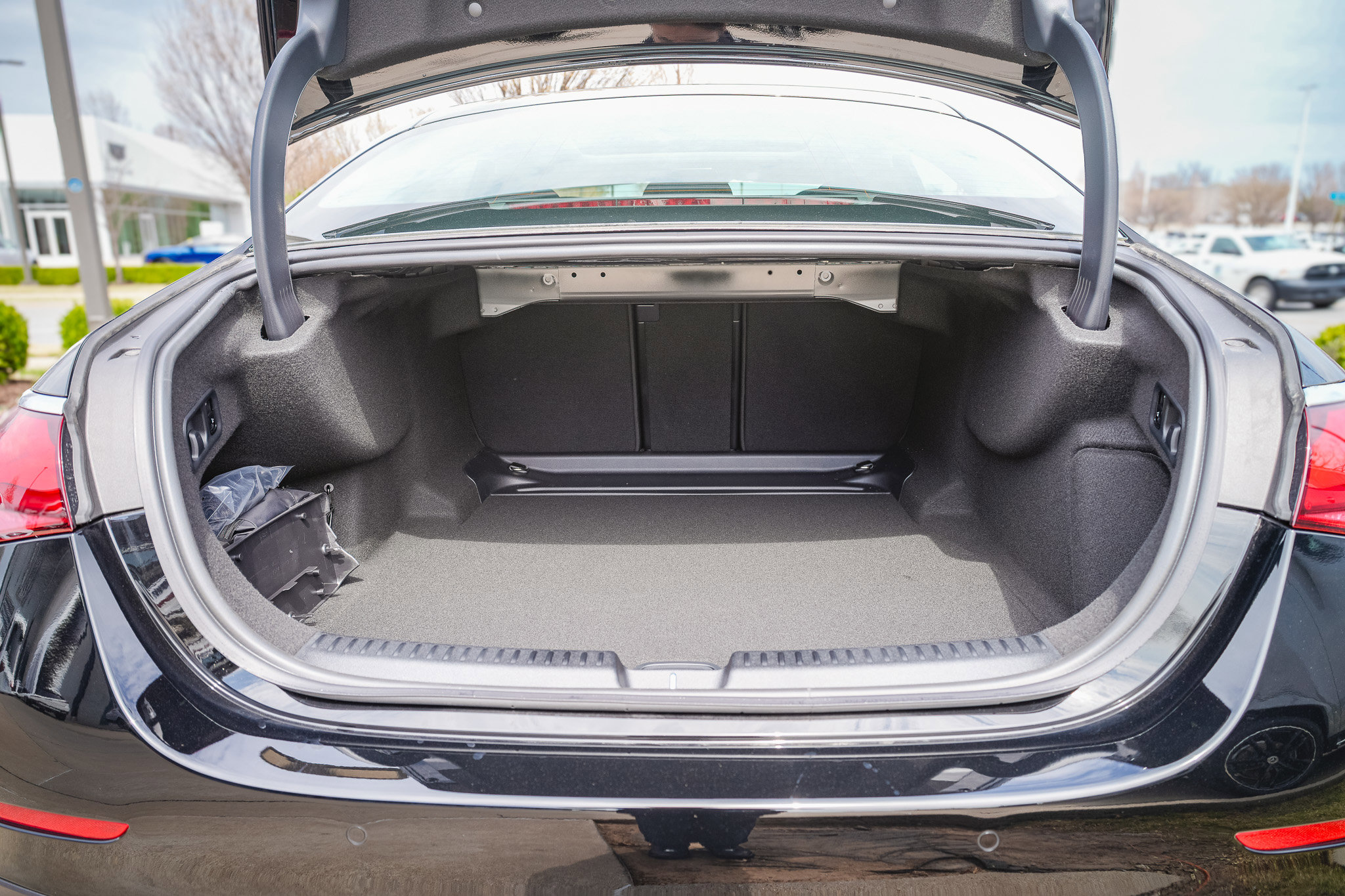 New 2026 Mercedes-Benz E 350 4MATIC Sedan image 33