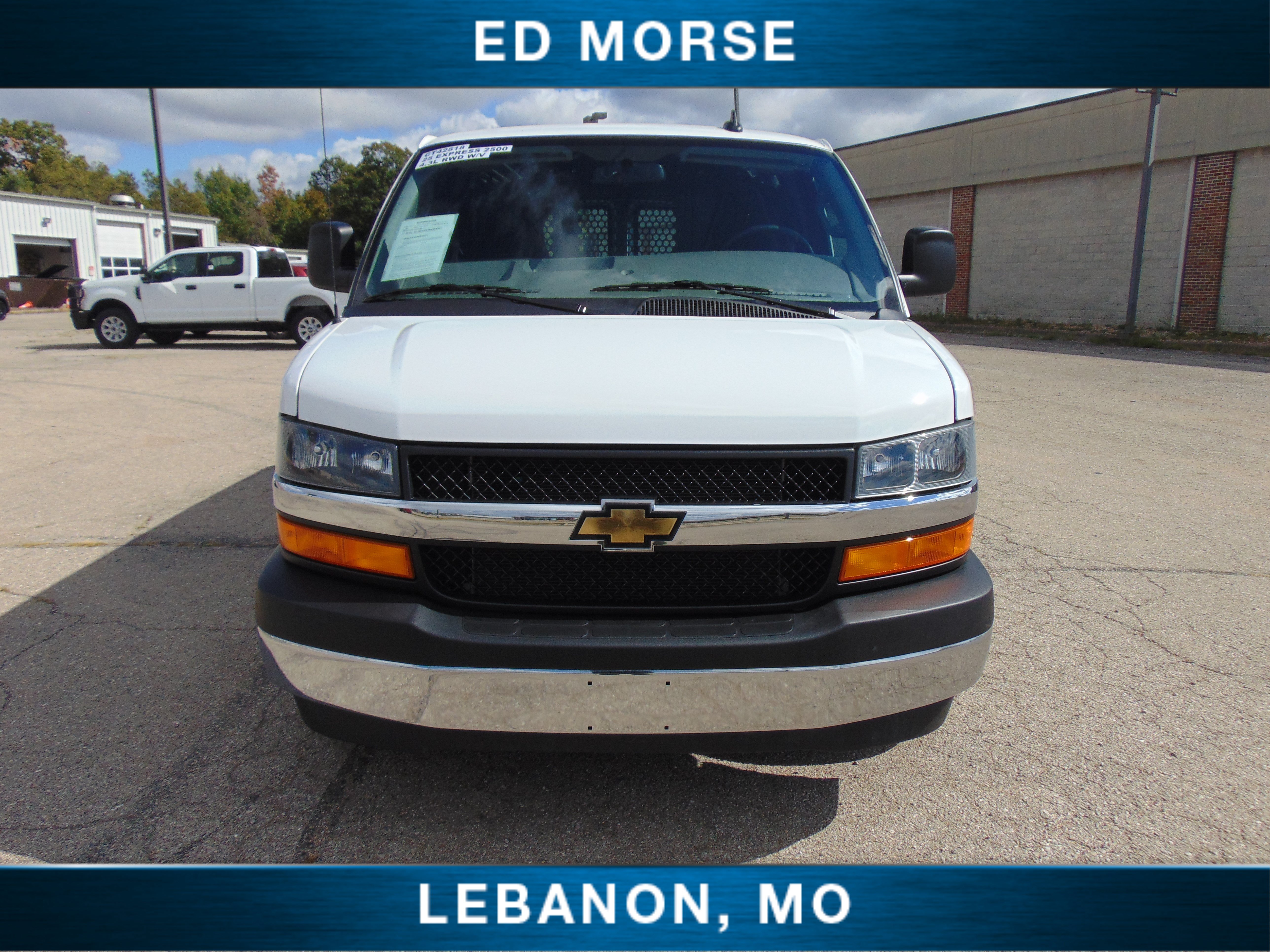Certified 2025 Chevrolet Express 2500 w/ Driver Convenience Package RWD image 2