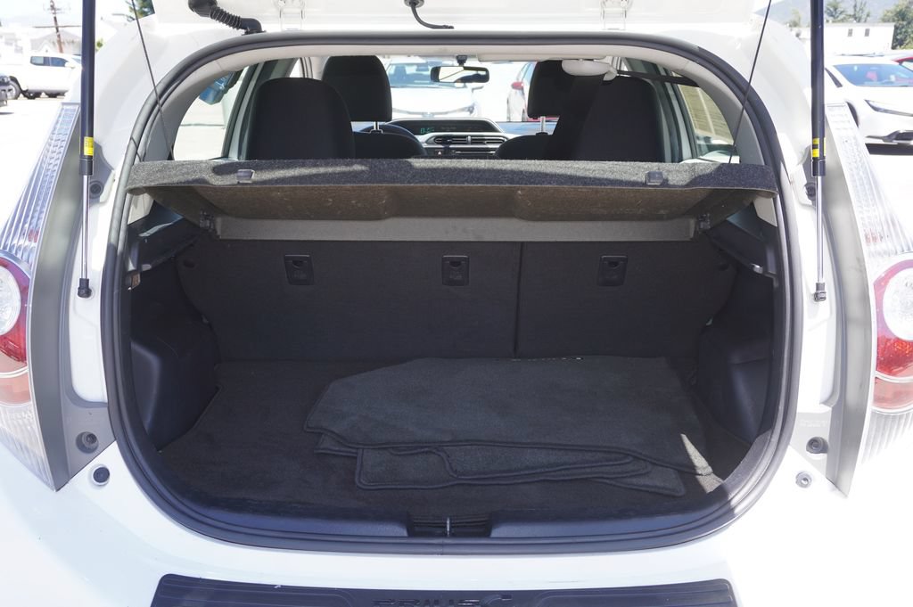 Used 2012 Toyota Prius C Three FWD image 8